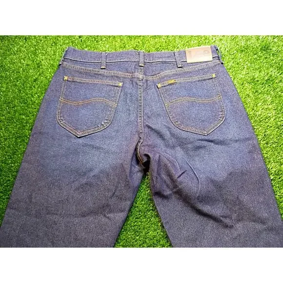 Lee Men's Legendary Denim Jeans - Classic 5-Pocket Design - Picture 6 of 8